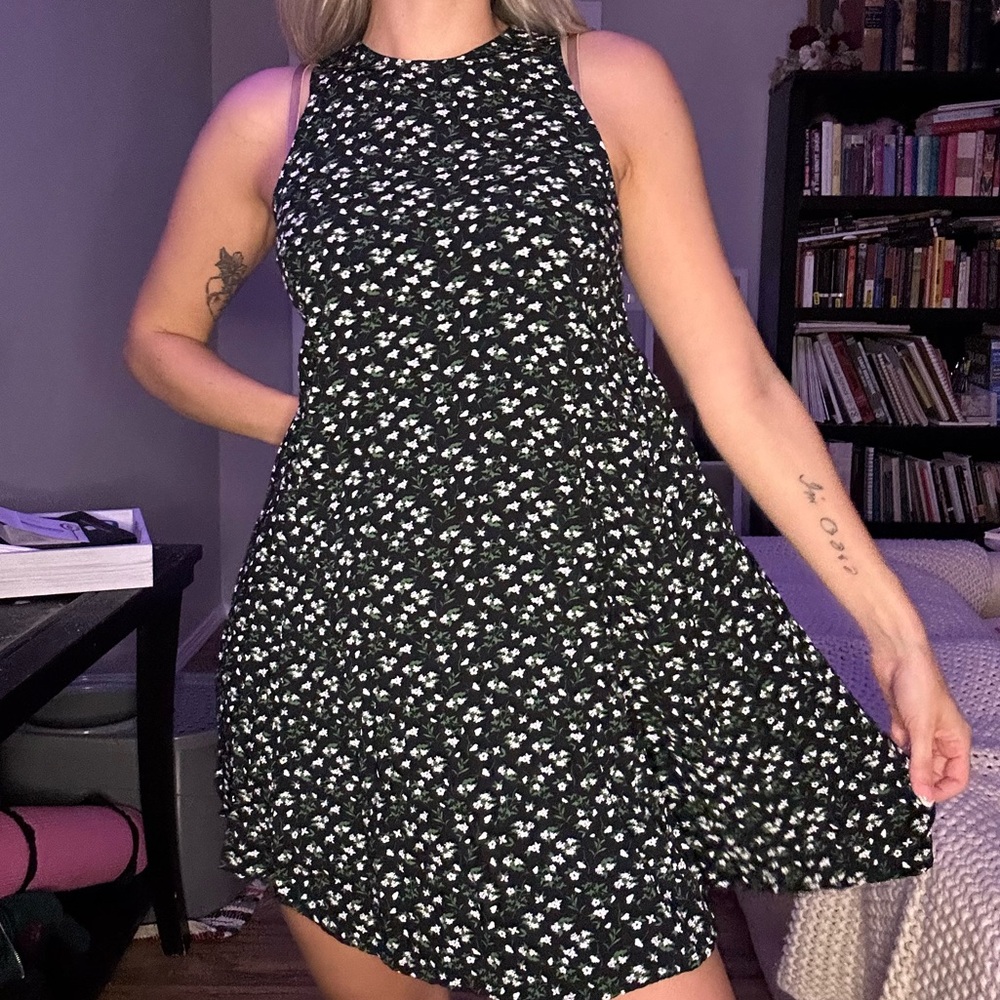 Old Navy Black and White Floral Mini Dress